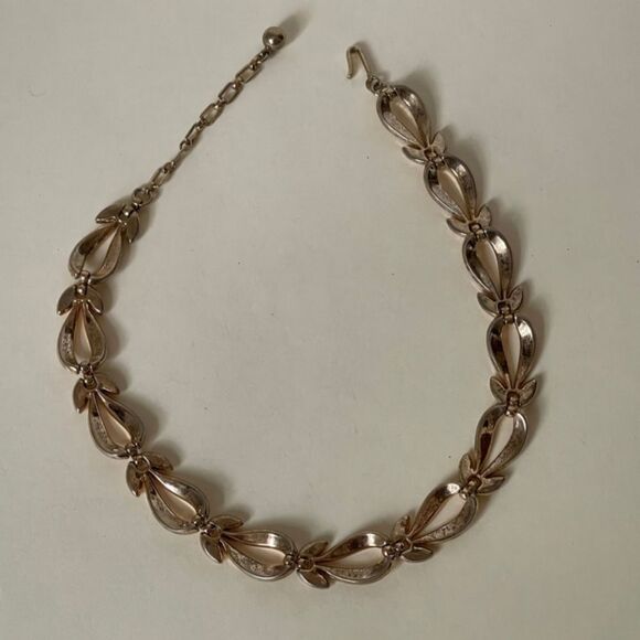 VINTAGE SIGNED CROWN TRIFARI GOLD TONE 16.5" NECKLACE EXCELLENT CONDITION - Picture 11 of 11